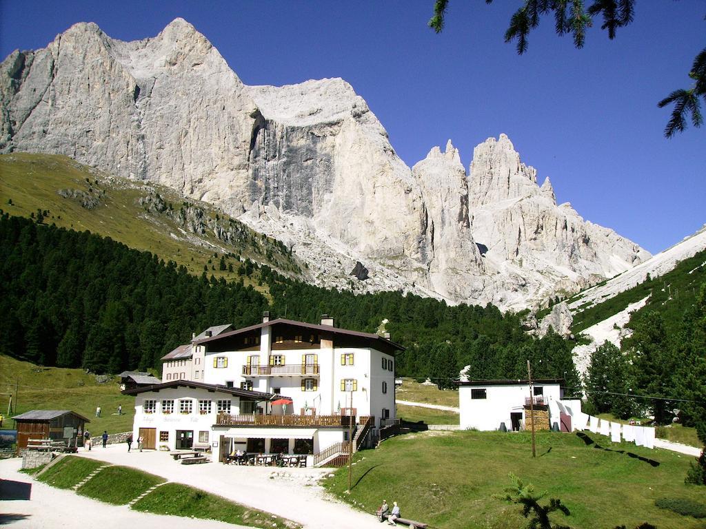 Rifugio Gardeccia Hutte 호텔 포자 디 파사 외부 사진