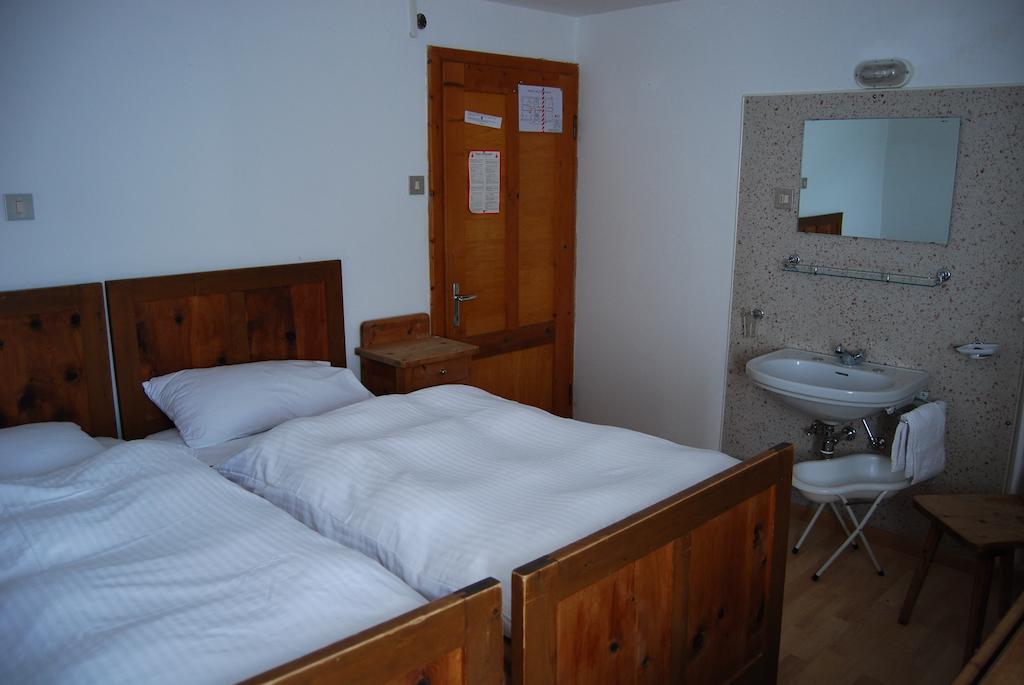 Rifugio Gardeccia Hutte 호텔 포자 디 파사 객실 사진